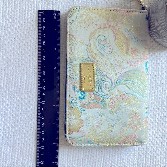 Luv Betsey by Betsey Johnson Wristlet/Wallet - Picture 6 of 8